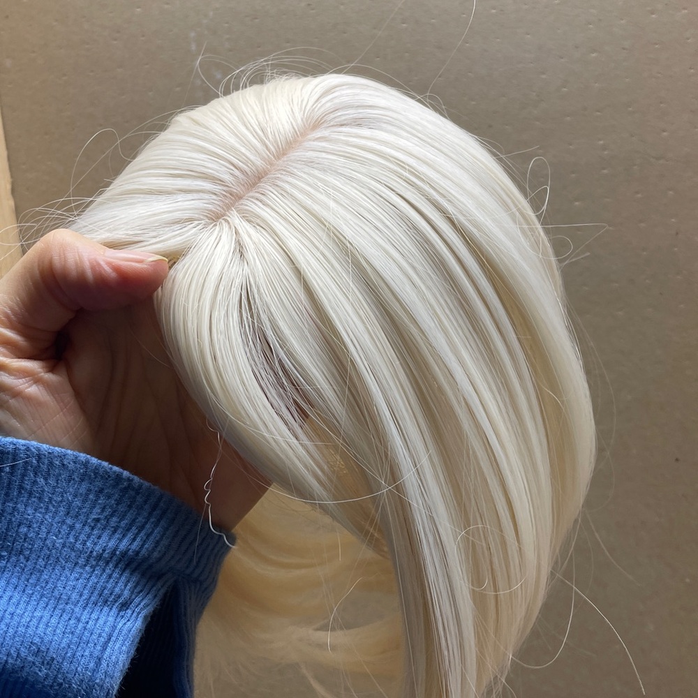 NWT 11” approx white vanilla blonde natural topper feather bangs #60 brand new